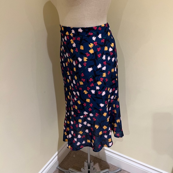 Eloquii asymmetrical skirt size 18 - Picture 2 of 5